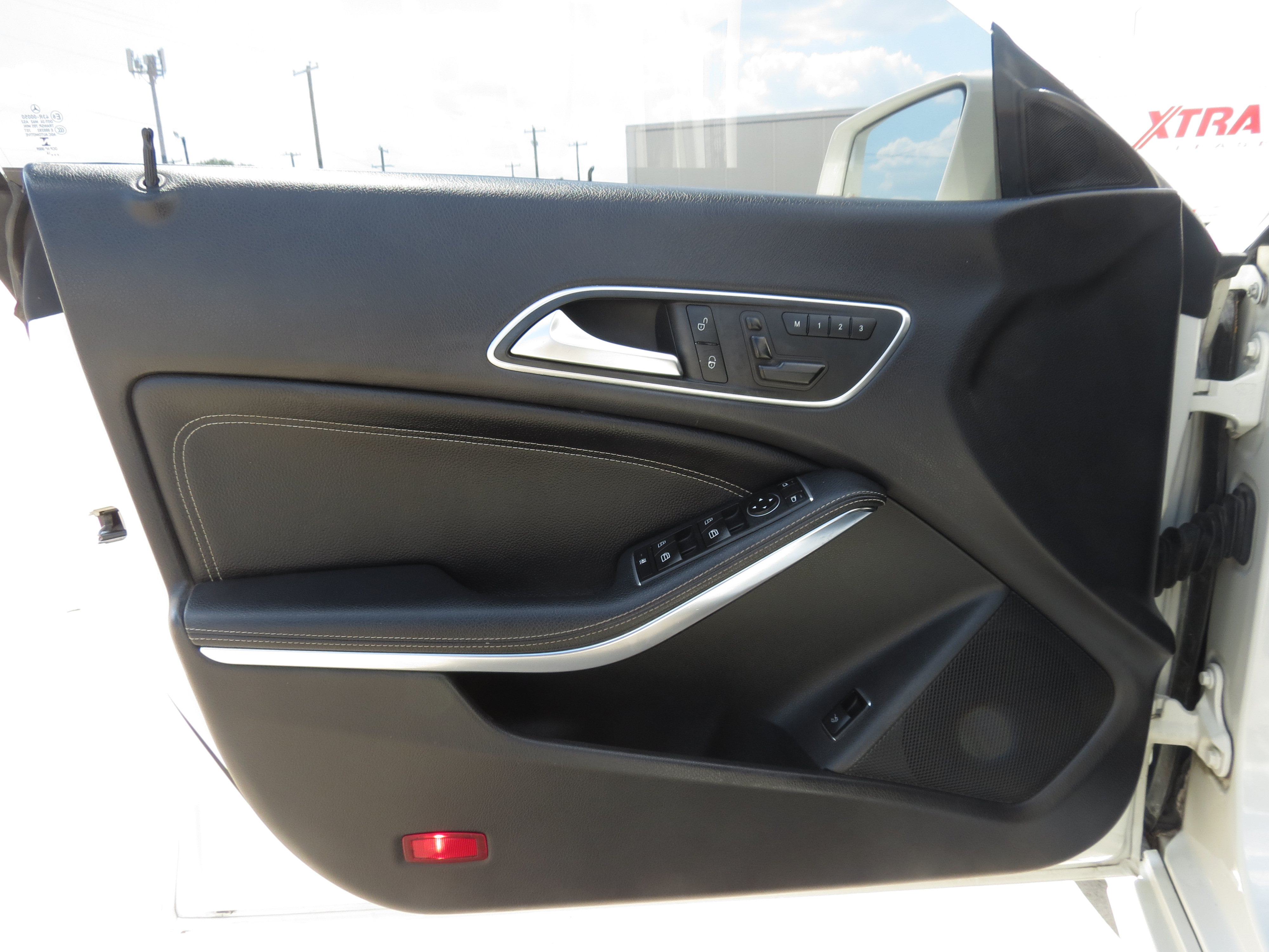 Used 2016 Mercedes-Benz CLA 250 image 26