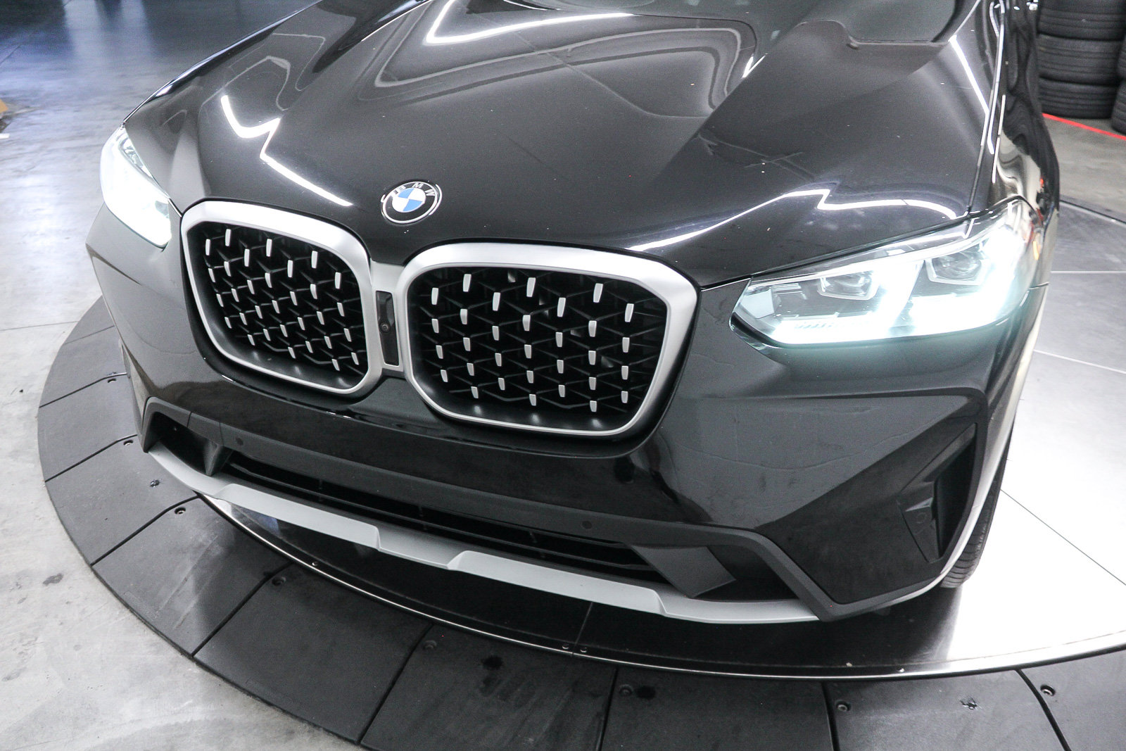 Certified 2023 BMW X4 xDrive30i w/ Parking Assistance Package AWD/4WD image 11