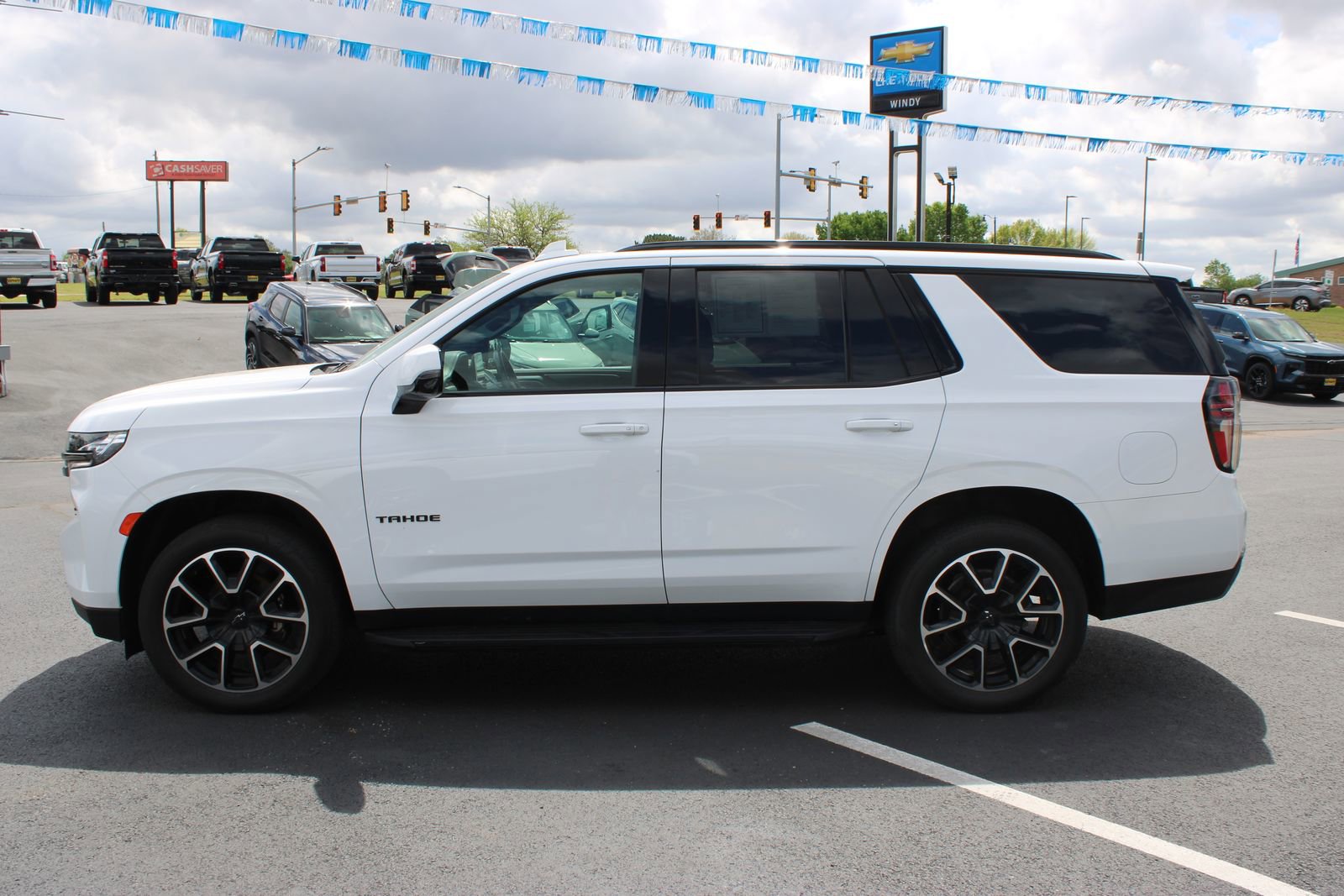 Used 2022 Chevrolet Tahoe RST w/ Luxury Package AWD/4WD image 5