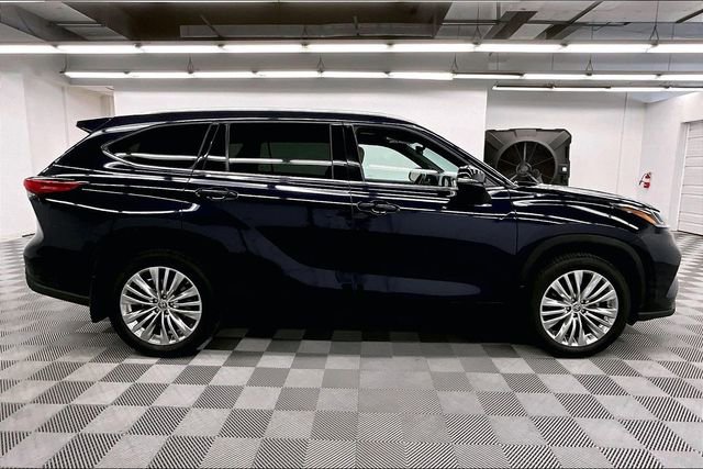 Used 2022 Toyota Highlander Platinum AWD/4WD image 15