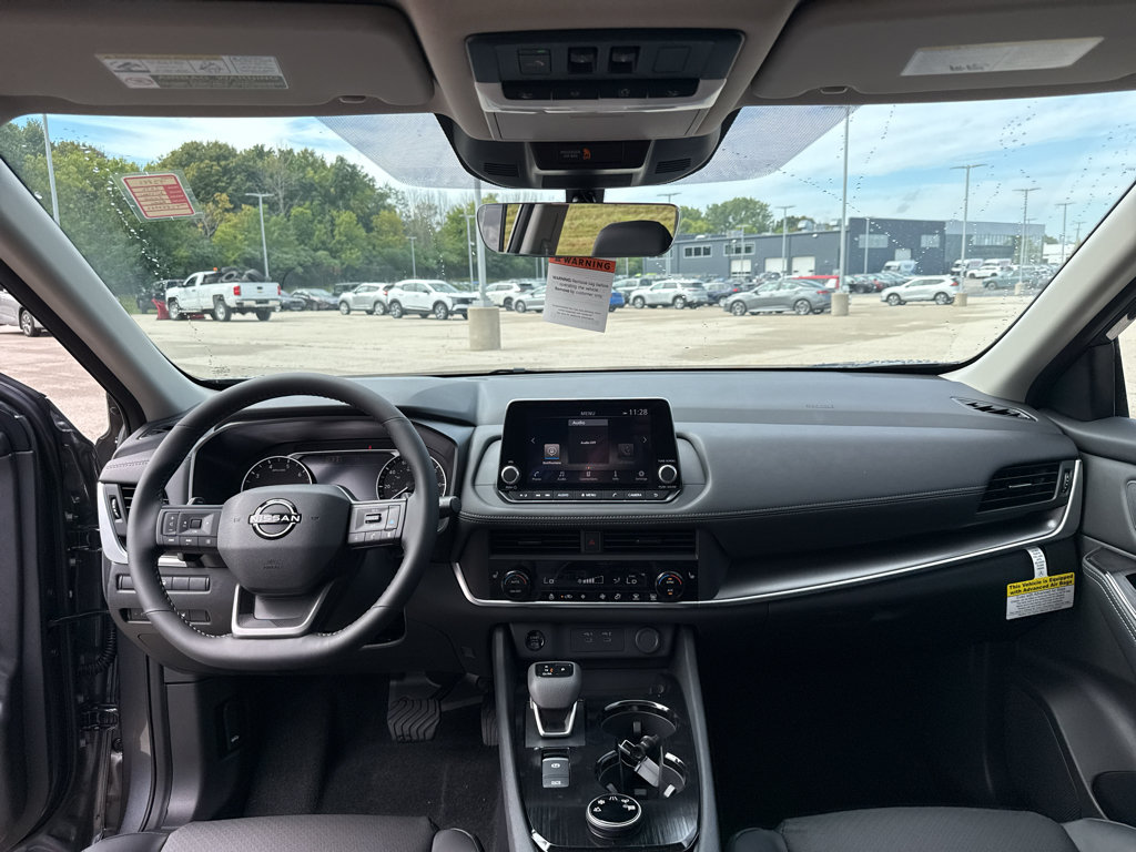 New 2026 Nissan Rogue Dark Armor AWD/4WD image 28