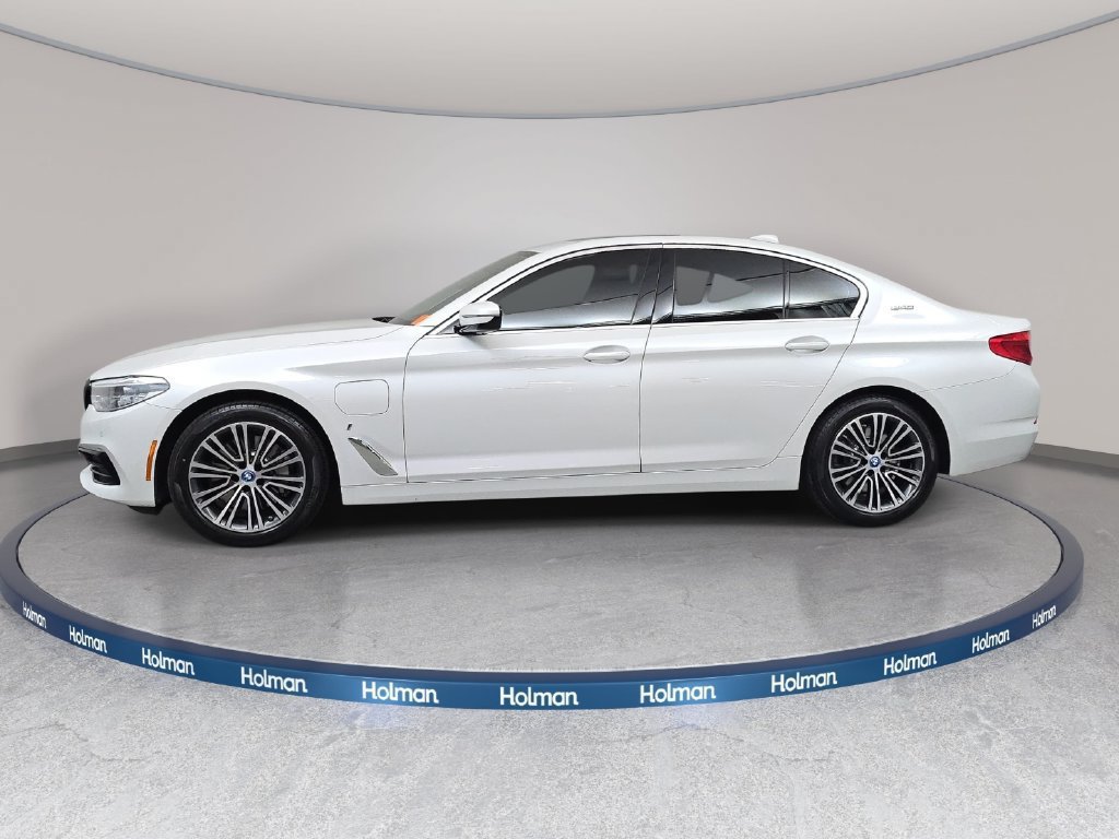 Used 2019 BMW 530e xDrive w/ Convenience Package AWD/4WD image 9
