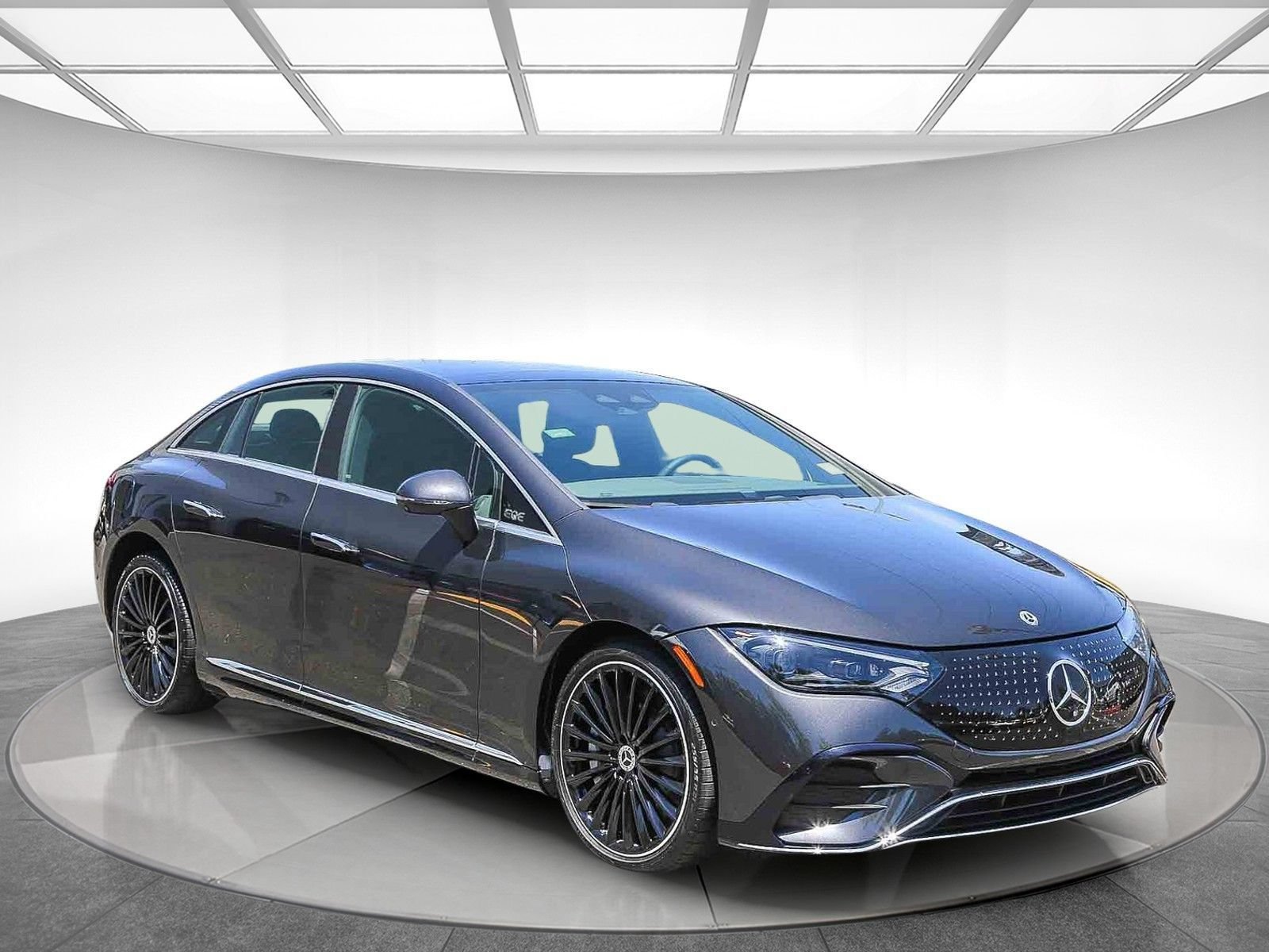 Used 2024 Mercedes-Benz EQE 350+ 4MATIC Sedan image 5