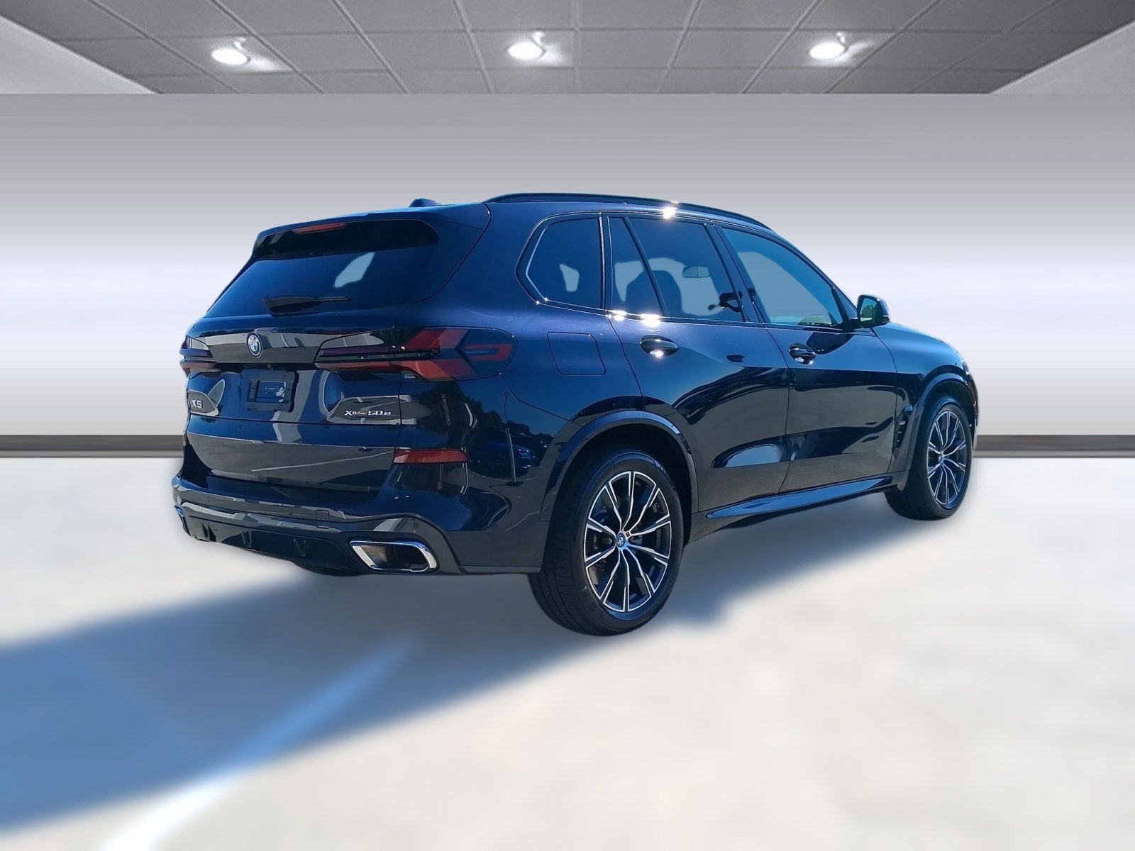 Certified 2024 BMW X5 xDrive50e w/ M Sport Package image 7