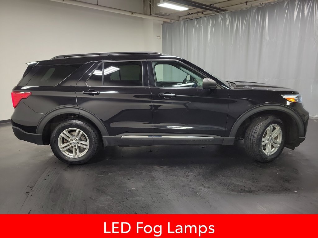 Used 2022 Ford Explorer XLT w/ Equipment Group 202A AWD/4WD image 9