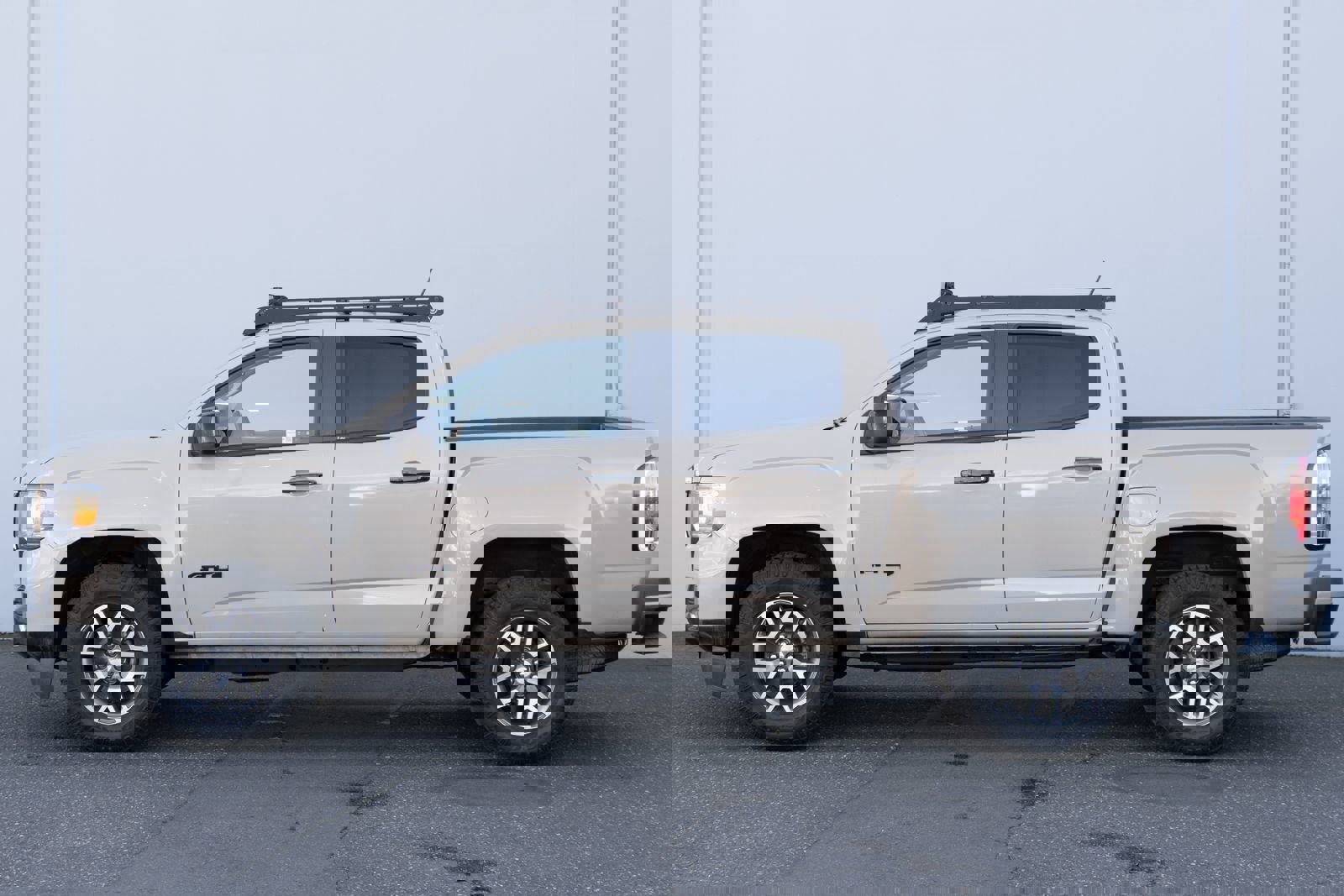 Used 2021 GMC Canyon AT4 image 26