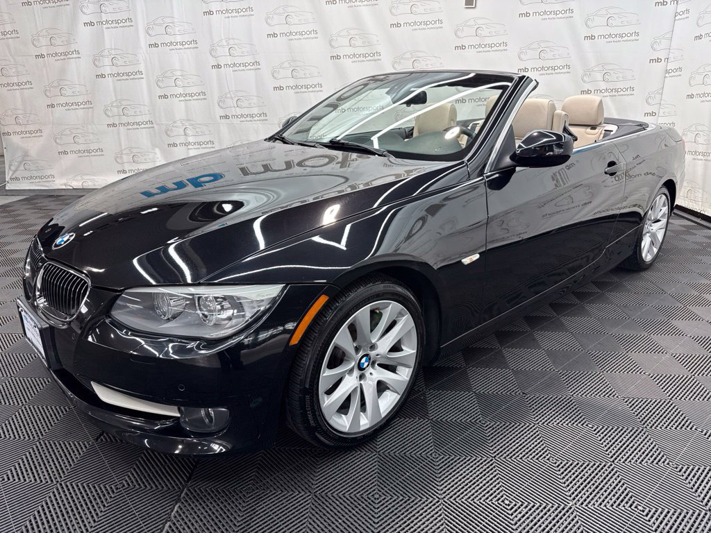 Used 2013 BMW 328i Convertible RWD image 11
