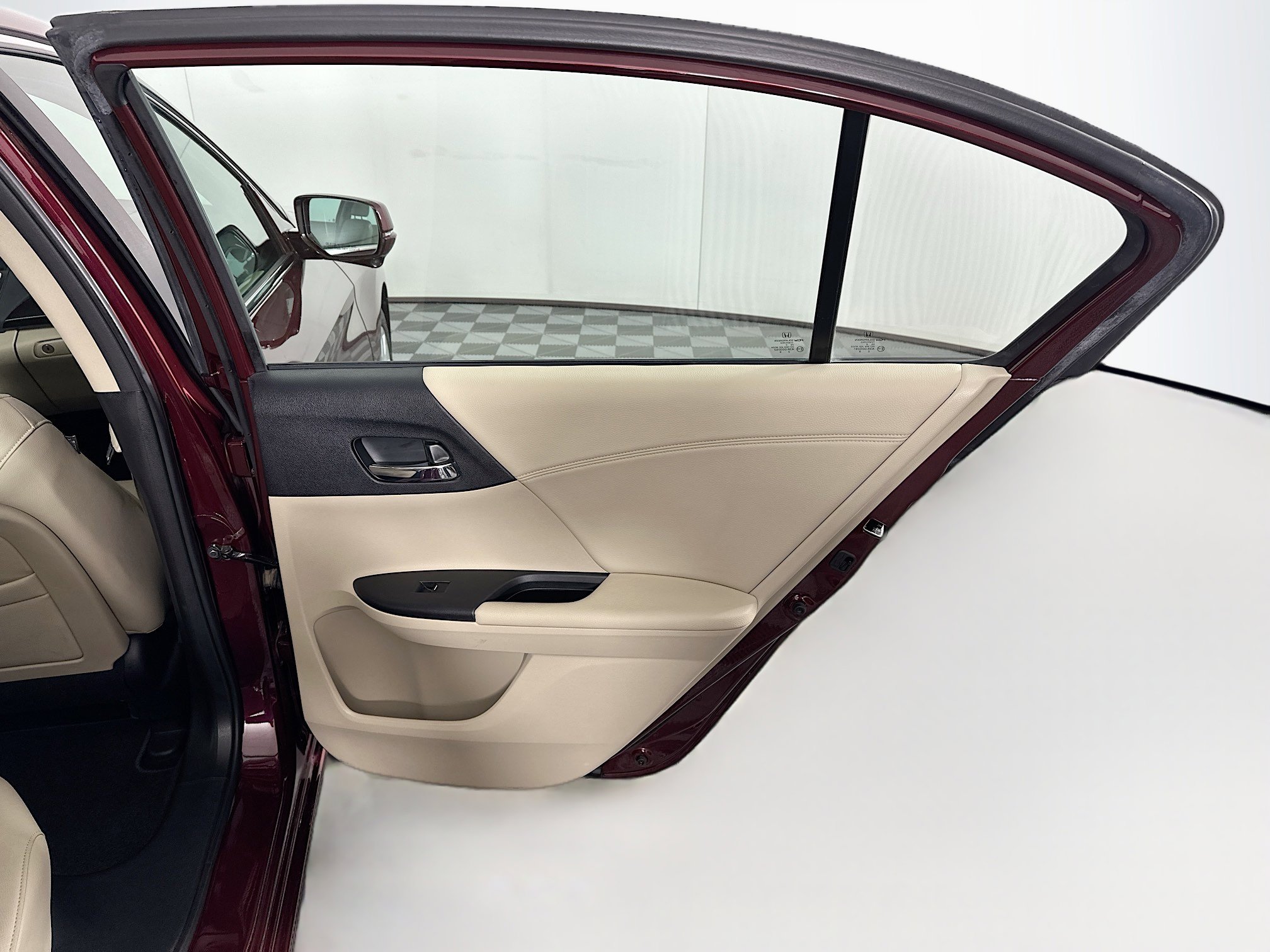 Used 2013 Honda Accord EX-L image 29