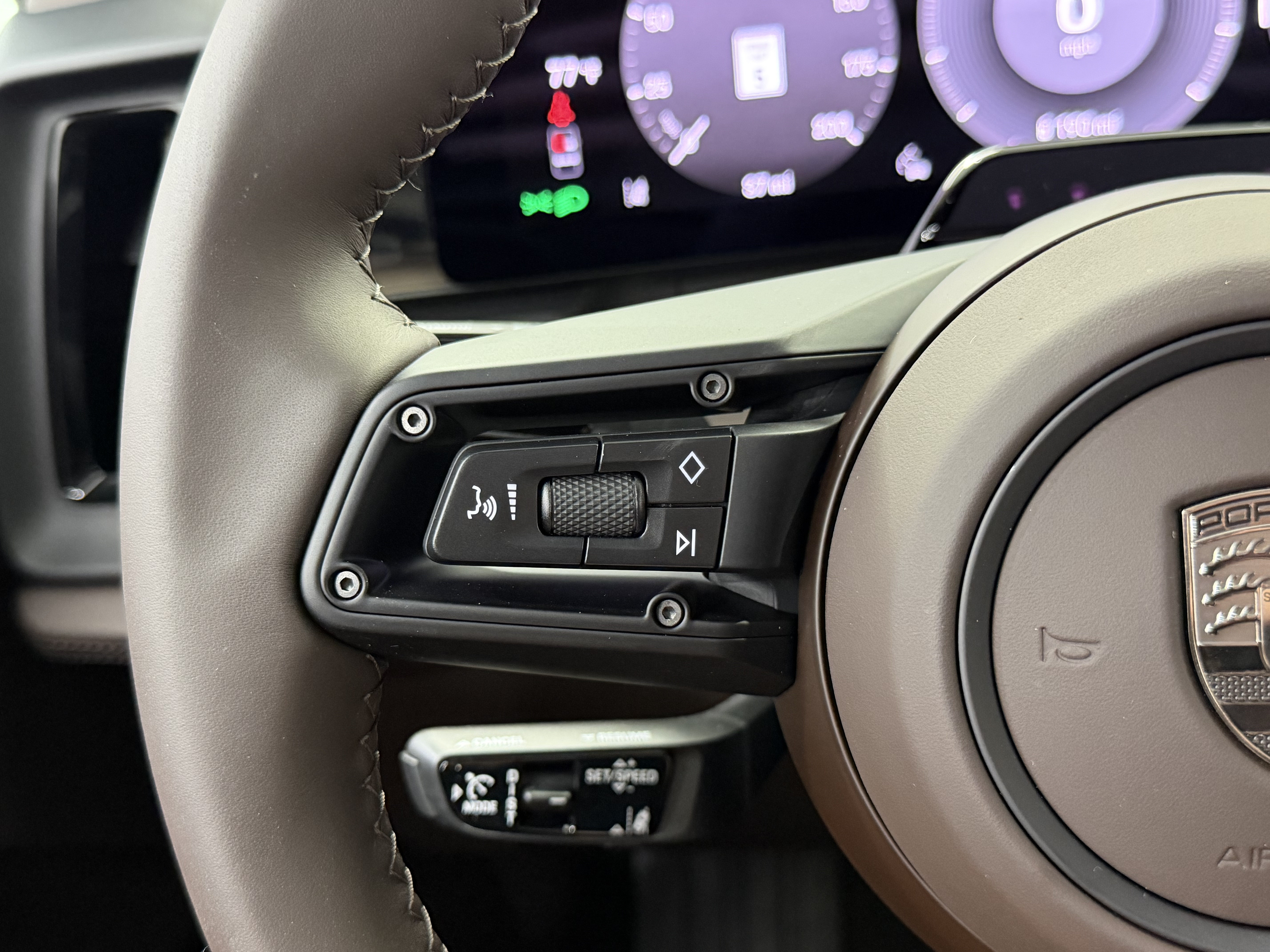 New 2026 Porsche Cayenne Turbo Electric AWD/4WD image 53