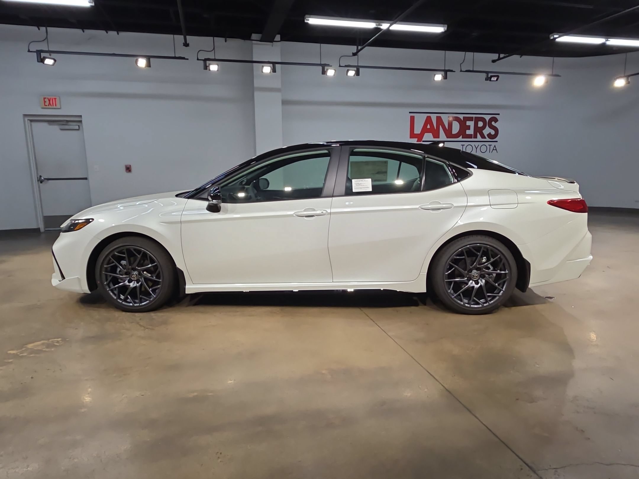 New 2026 Toyota Camry XSE w/ Premium Package FWD image 4