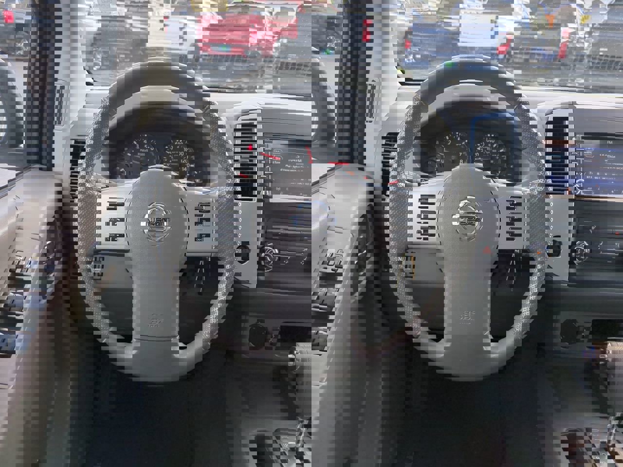 Used 2019 Nissan Frontier SV image 16