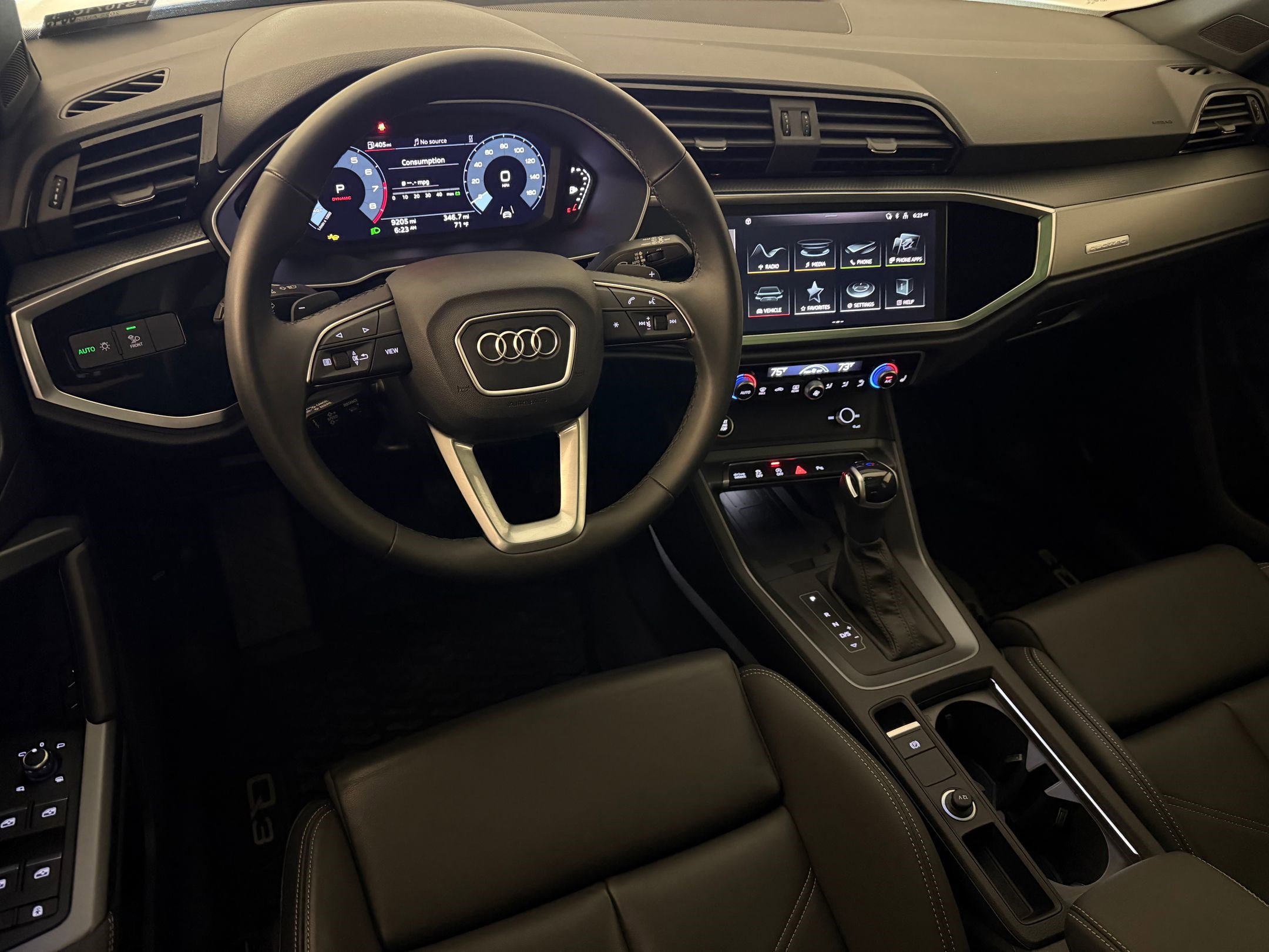 Certified 2025 Audi Q3 2.0T Premium w/ Convenience Package AWD/4WD image 4