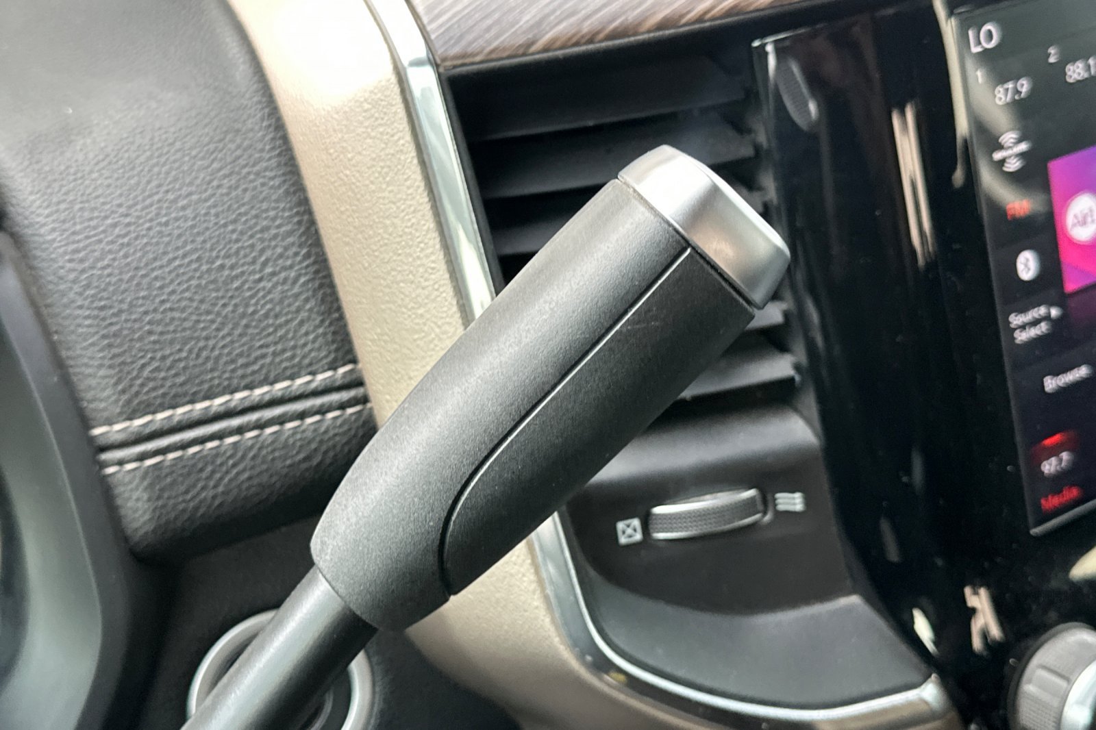 Used 2019 RAM 2500 Laramie AWD/4WD image 32