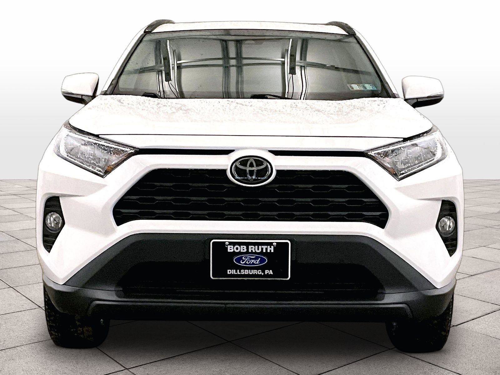 Used 2020 Toyota RAV4 XLE w/ Convenience Package AWD/4WD image 3
