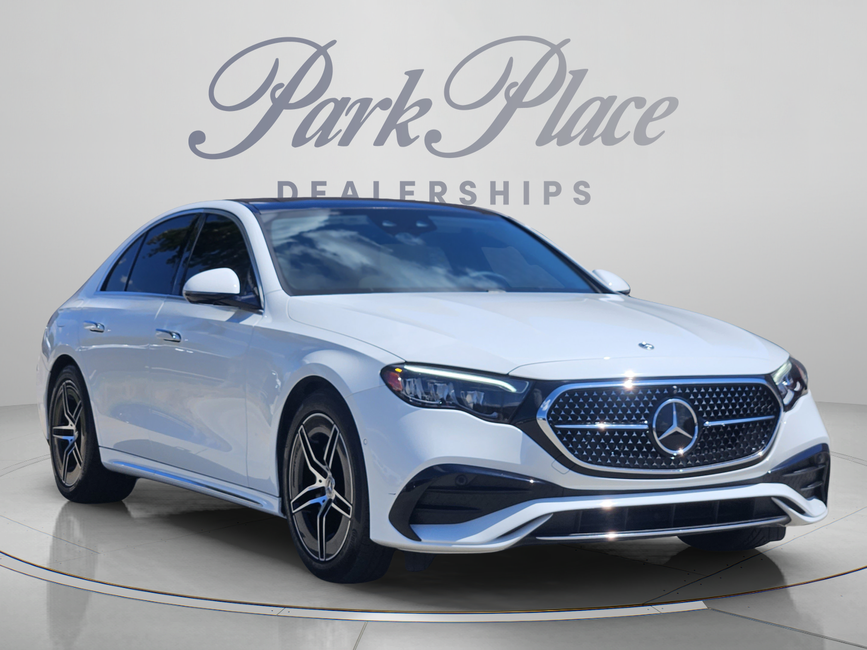 Certified 2024 Mercedes-Benz E 350 4MATIC Sedan image 4