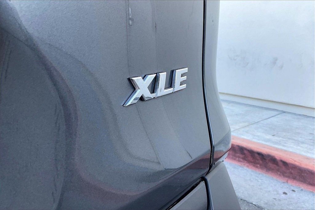 Used 2025 Toyota RAV4 XLE image 8