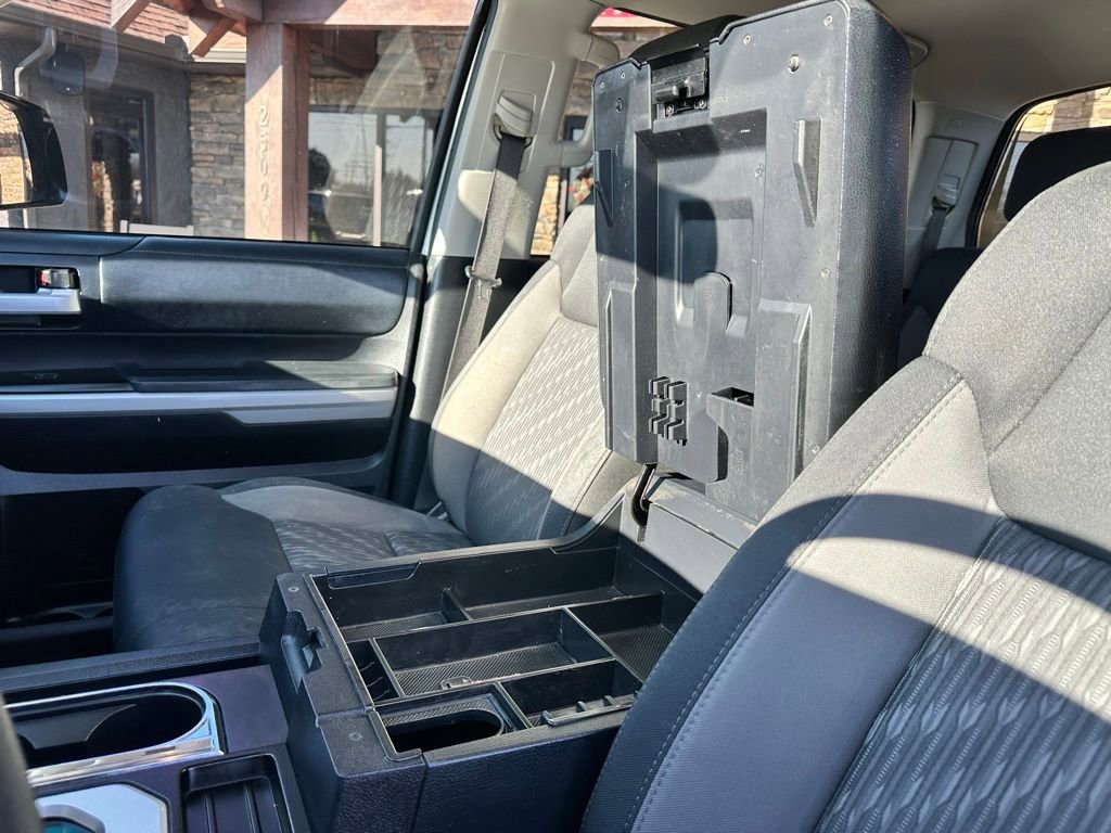 Used 2018 Toyota Tundra SR5 w/ SR5 Upgrade Package image 16