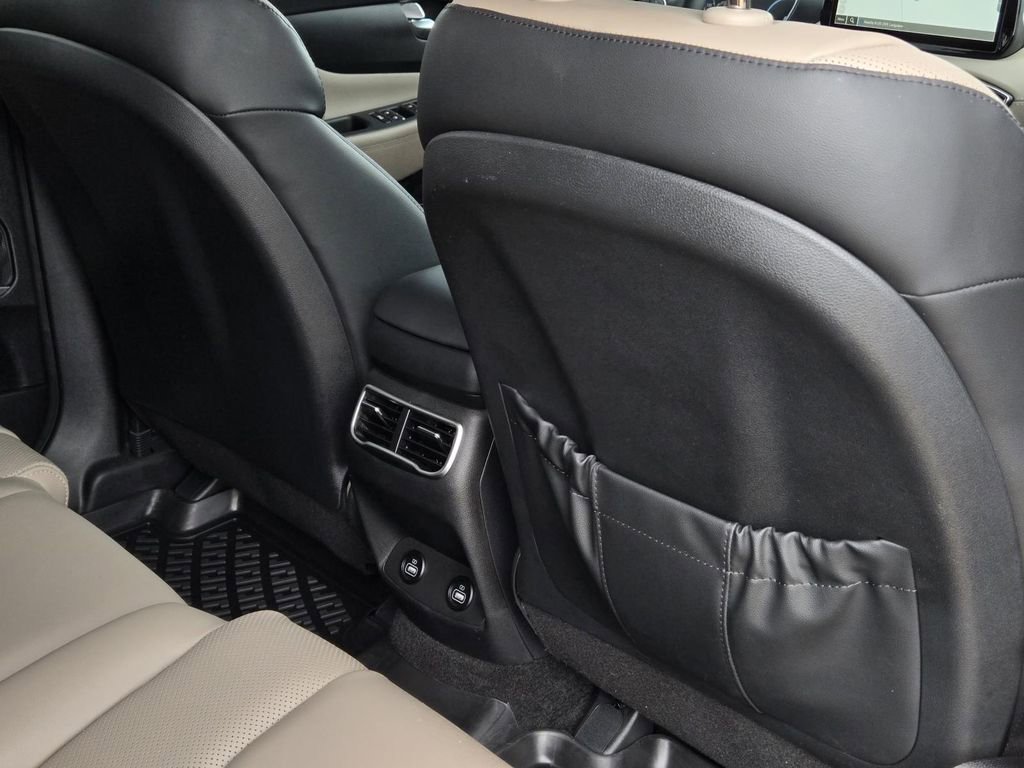 Used 2023 Hyundai Santa Fe SEL w/ Premium Package AWD/4WD image 33