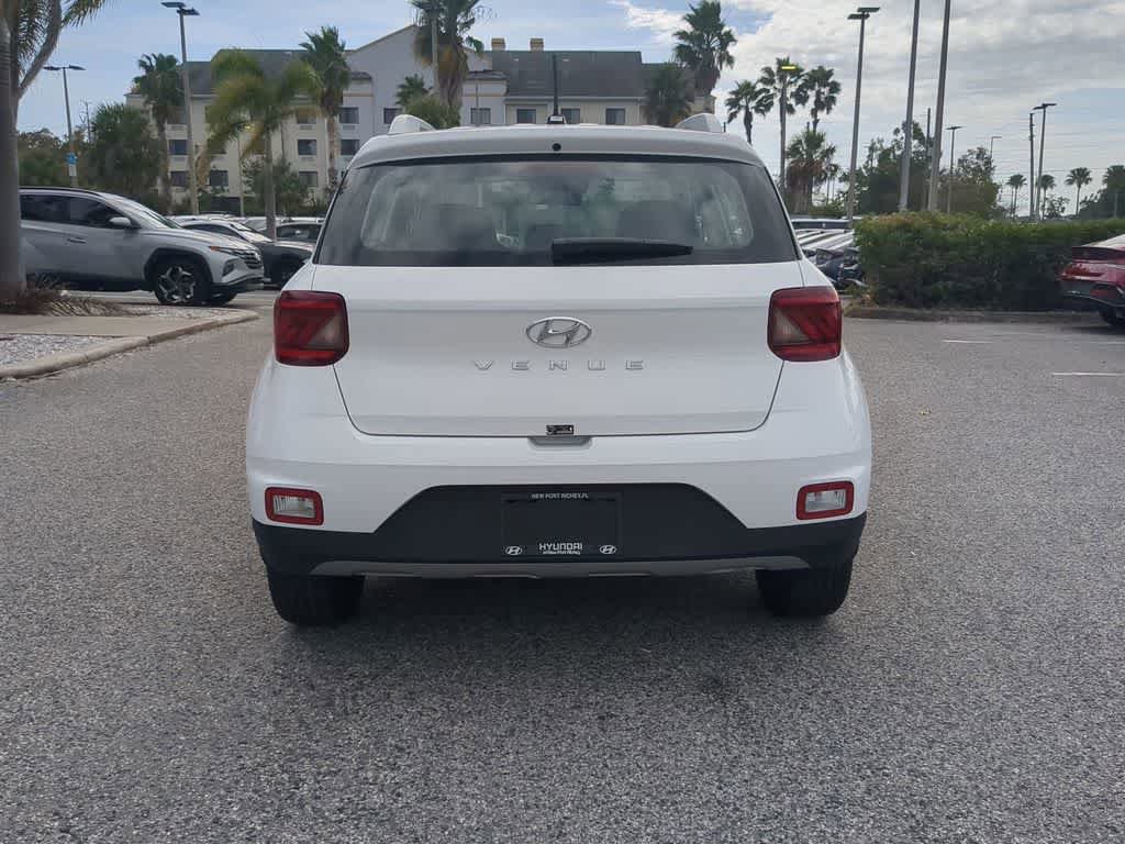 New 2026 Hyundai Venue SEL FWD image 6