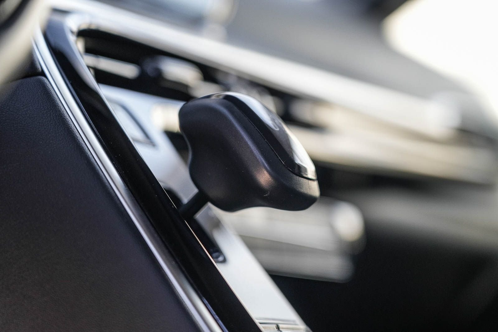 Certified 2021 Toyota Mirai RWD image 23