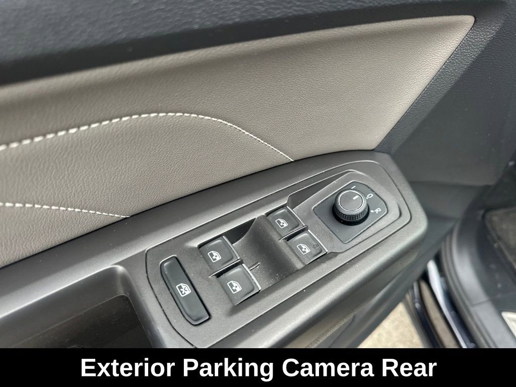 Used 2022 Volkswagen Atlas Cross Sport SE image 11