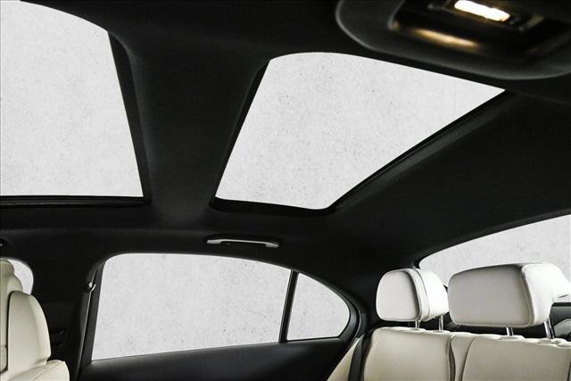 New 2026 Mercedes-Benz C 300 4MATIC Sedan image 21