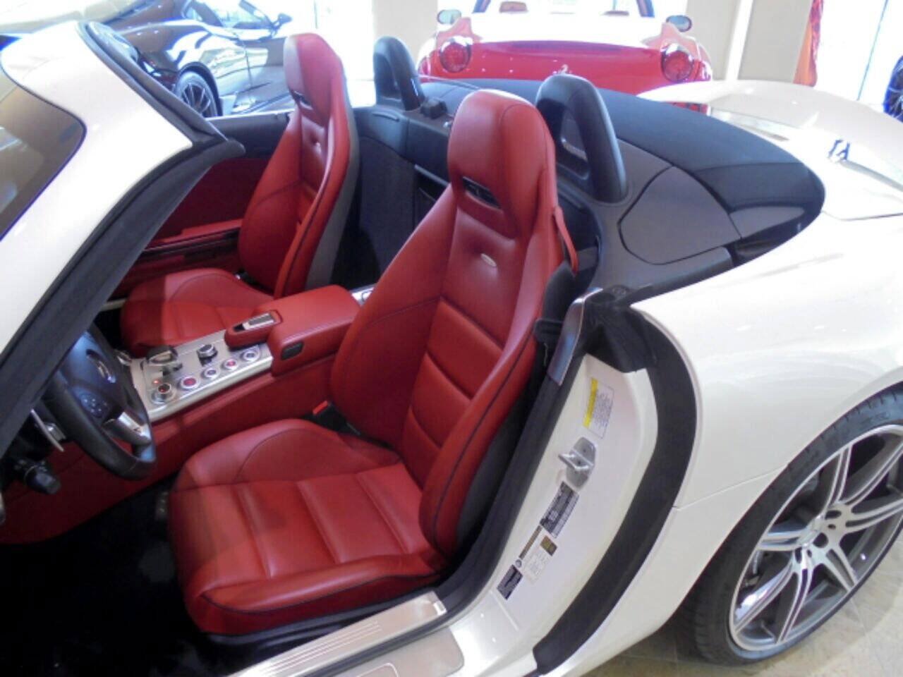 Used 2012 Mercedes-Benz SLS AMG Roadster image 11