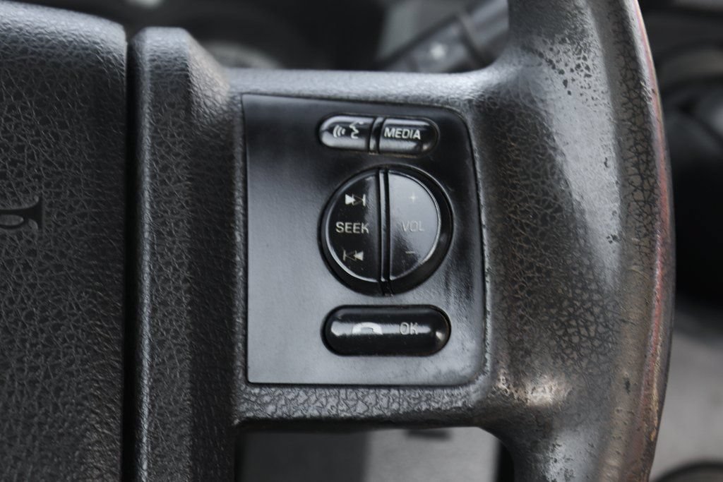 Used 2015 Ford F550 2WD Regular Cab Super Duty image 24