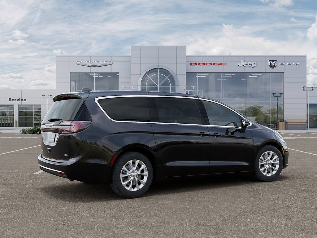 New 2026 Chrysler Pacifica Select AWD/4WD image 4