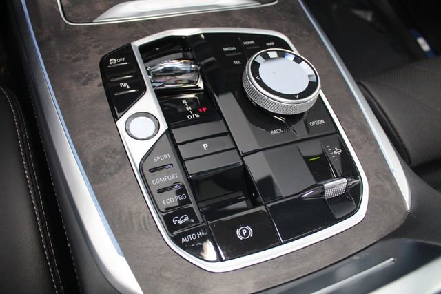 Used 2025 BMW X7 xDrive40i w/ Executive Package image 15