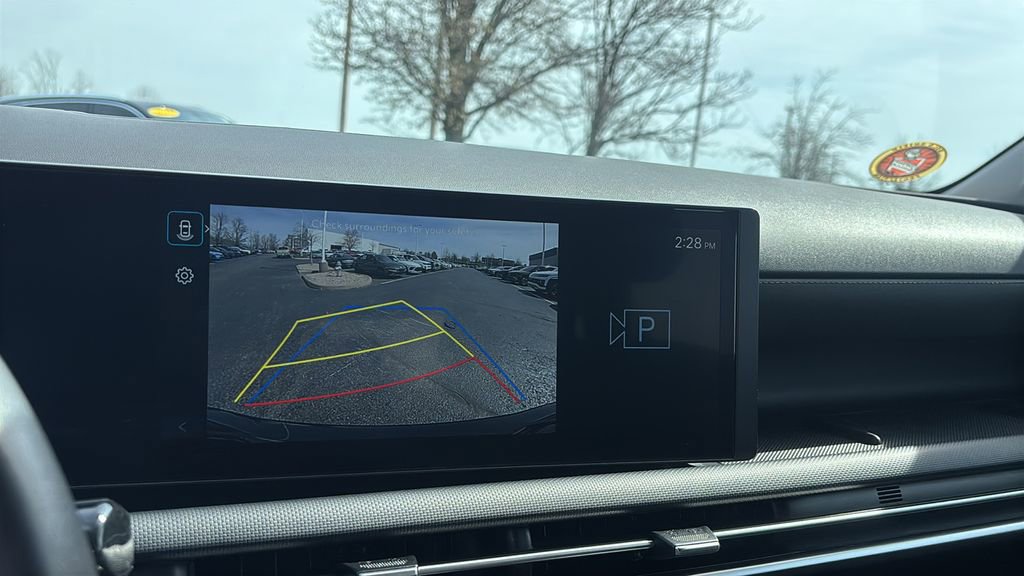 Used 2025 Hyundai Tucson SE image 22