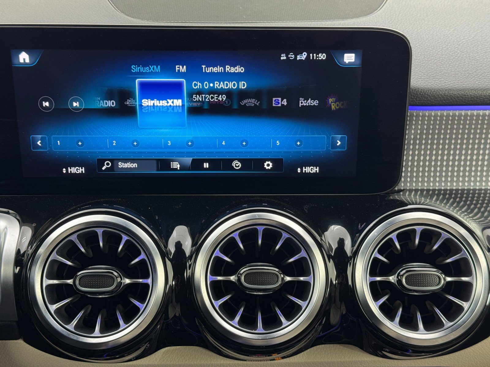 Used 2023 Mercedes-Benz EQB 250+ EQB 250+ w/ Exclusive Package image 24