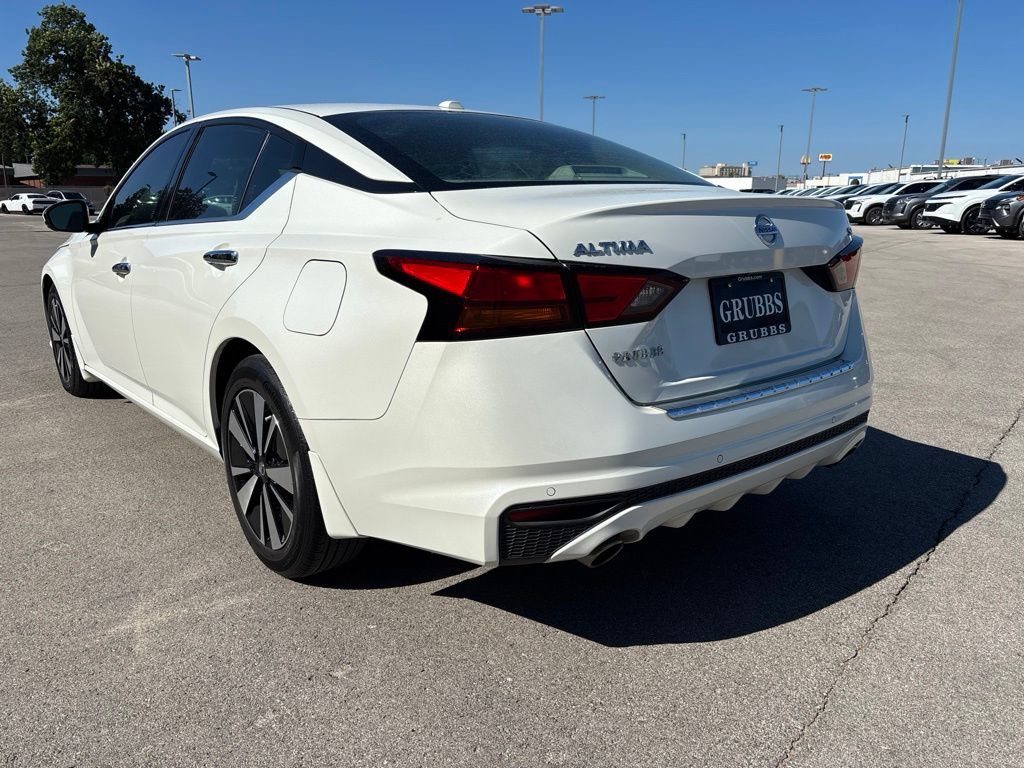 Used 2020 Nissan Altima 2.5 SL FWD image 8