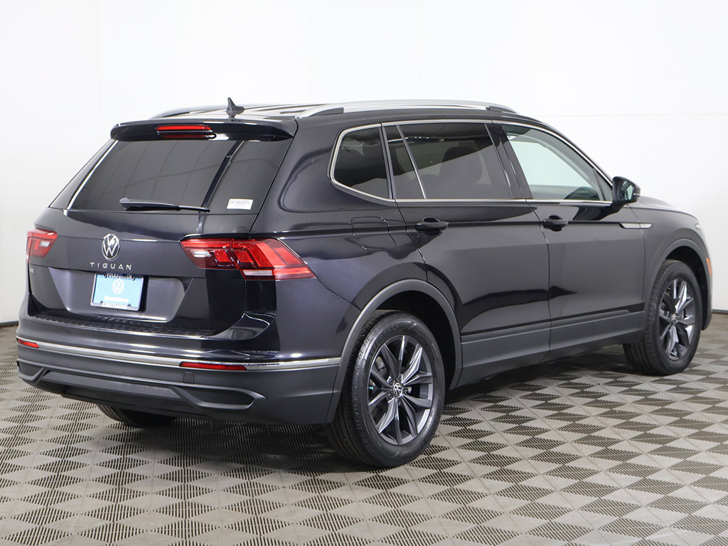 Used 2023 Volkswagen Tiguan SE FWD image 11