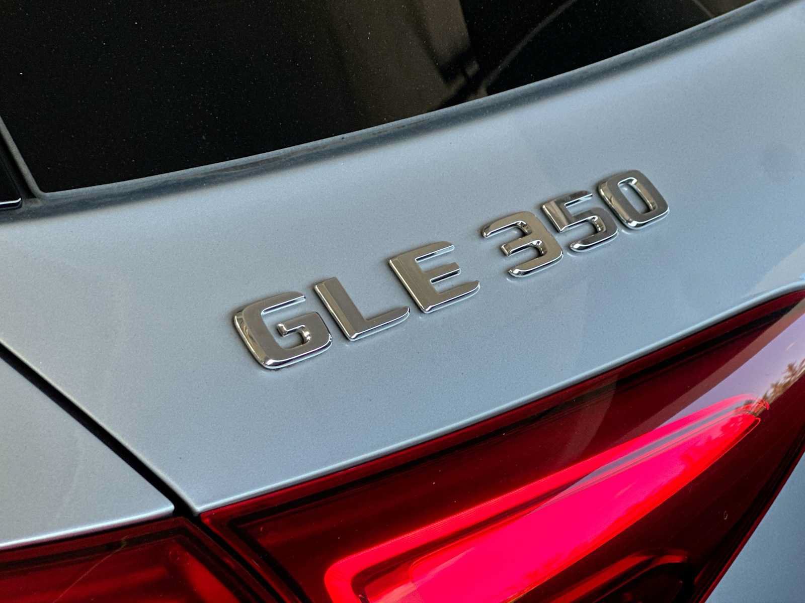 Used 2024 Mercedes-Benz GLE 350 4MATIC image 10