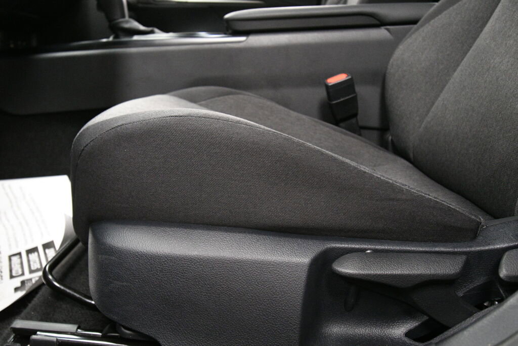 Certified 2025 Toyota Camry LE image 10