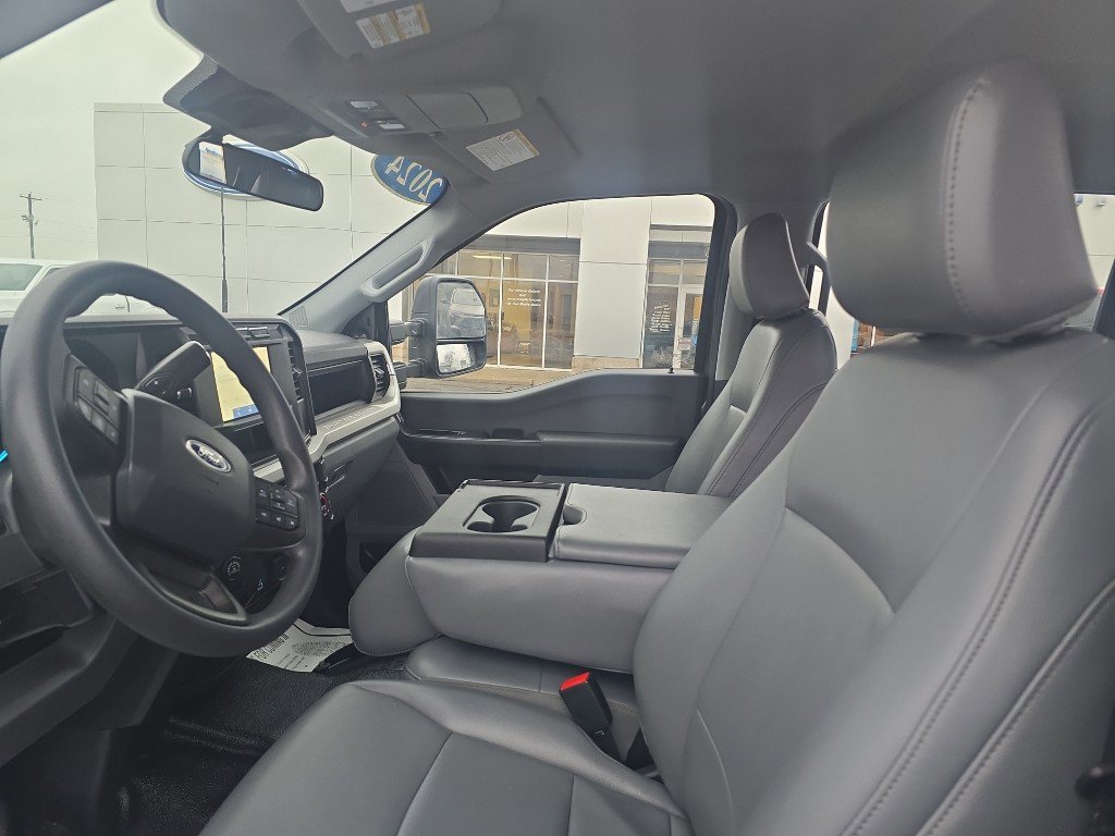 Used 2024 Ford F350 XL image 17