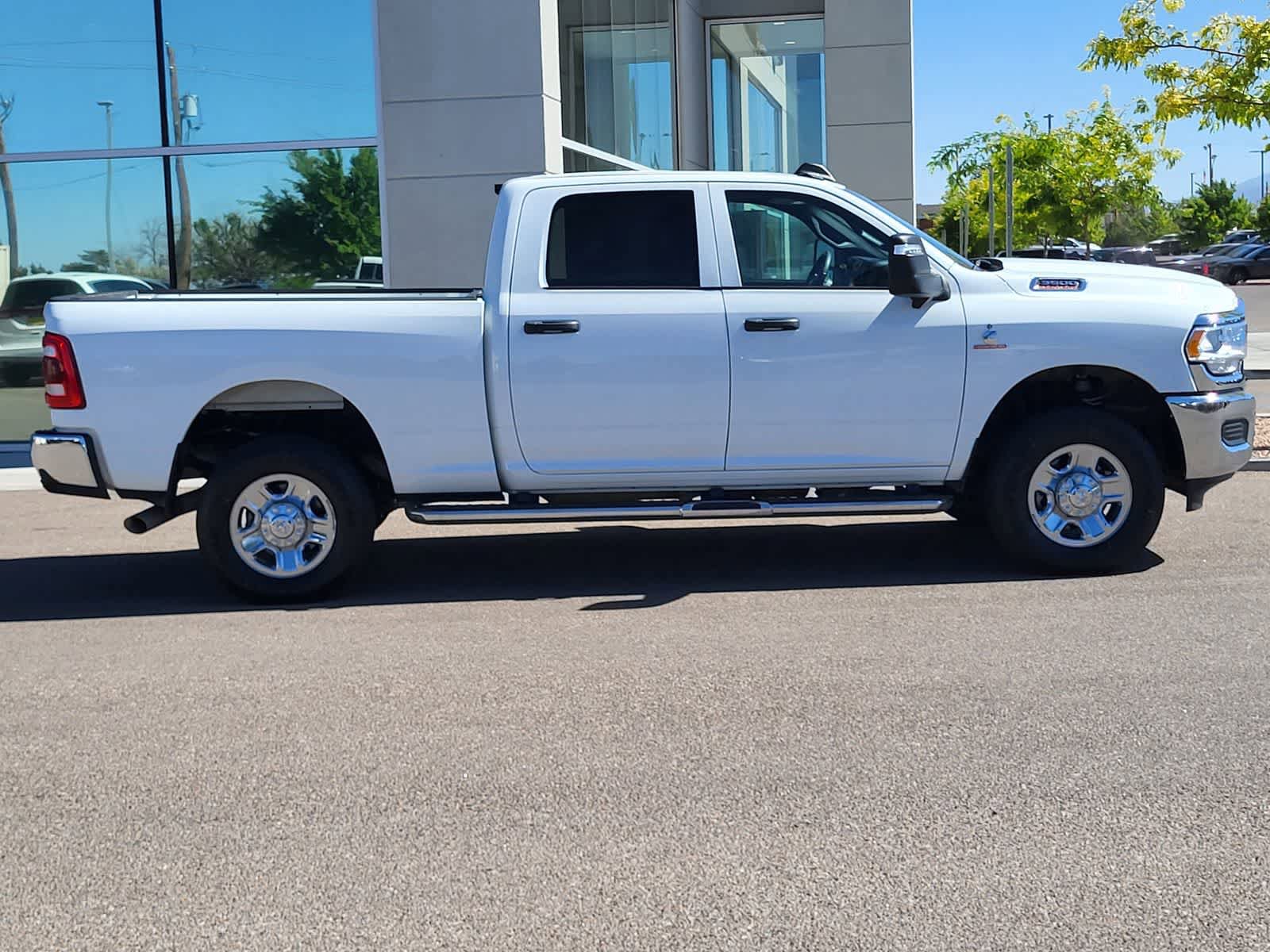 Used 2024 RAM 3500 Tradesman w/ Towing Technology Group AWD/4WD image 4