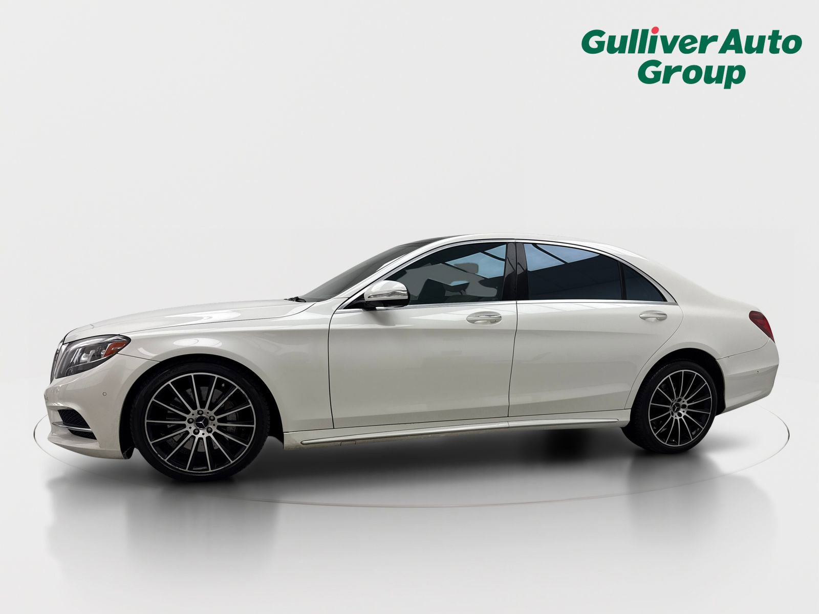 Used 2015 Mercedes-Benz S 550 4MATIC Sedan image 2