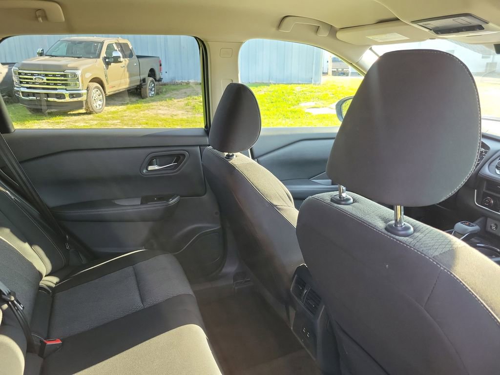 Used 2024 Nissan Rogue SV AWD/4WD image 34