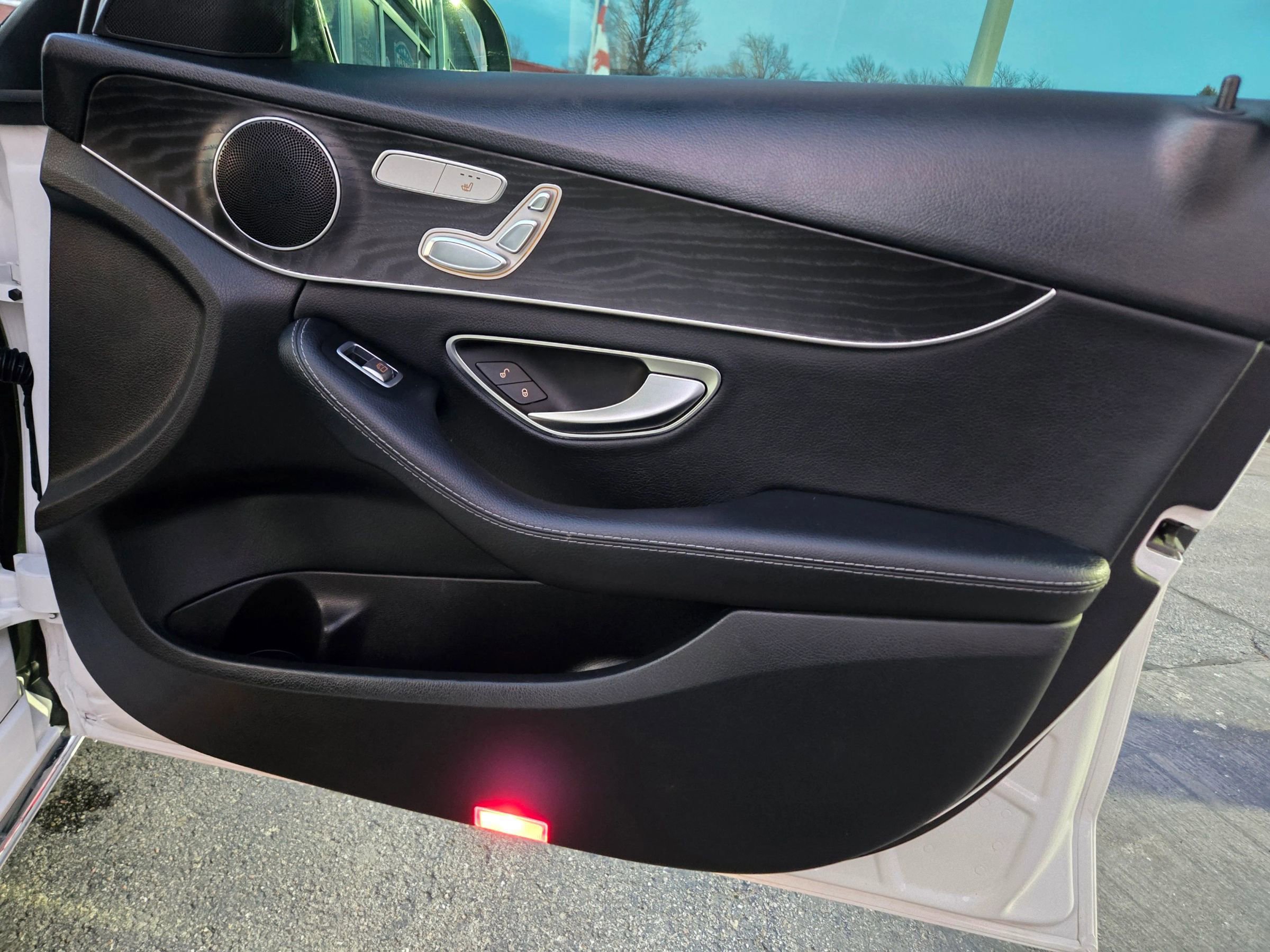 Used 2017 Mercedes-Benz C 300 4MATIC Sedan image 53