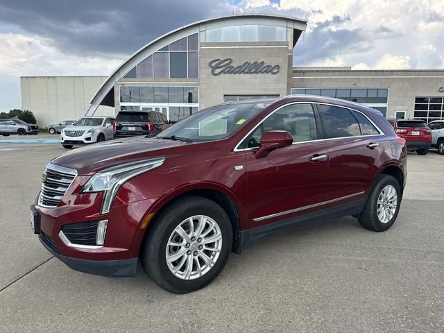 Used 2017 Cadillac XT5 FWD image 1