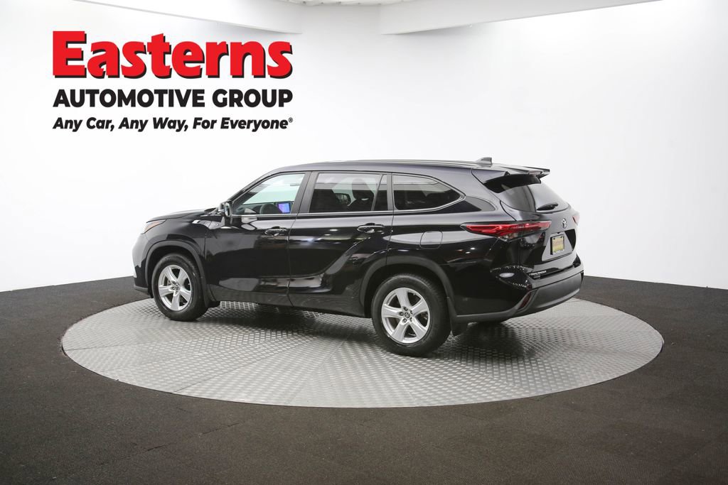 Used 2023 Toyota Highlander L image 62