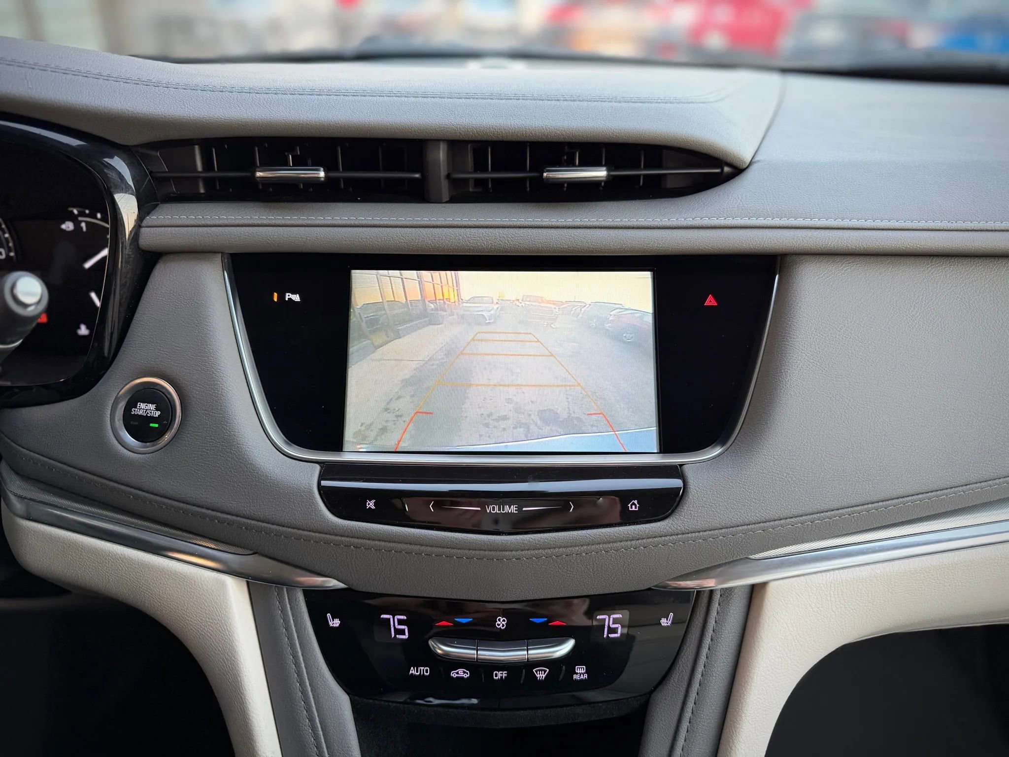 Used 2019 Cadillac XT5 Luxury w/ LPO, Radiant Package image 14