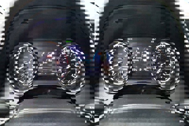 Used 2023 Toyota Camry SE image 18