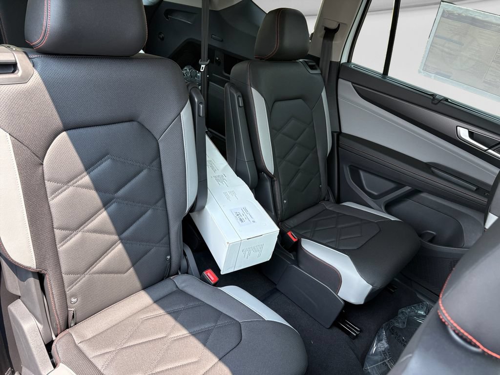 New 2026 Volkswagen Atlas Peak Edition AWD/4WD image 20