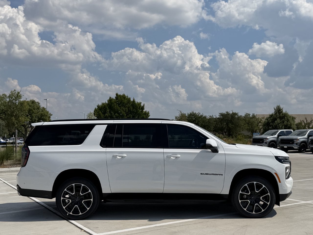 New 2026 Chevrolet Suburban RST w/ Comfort Package AWD/4WD image 3