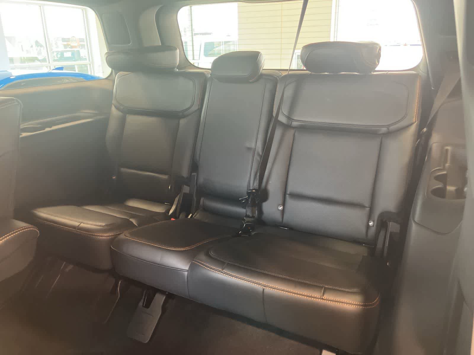 Used 2025 Ford Expedition Tremor image 32