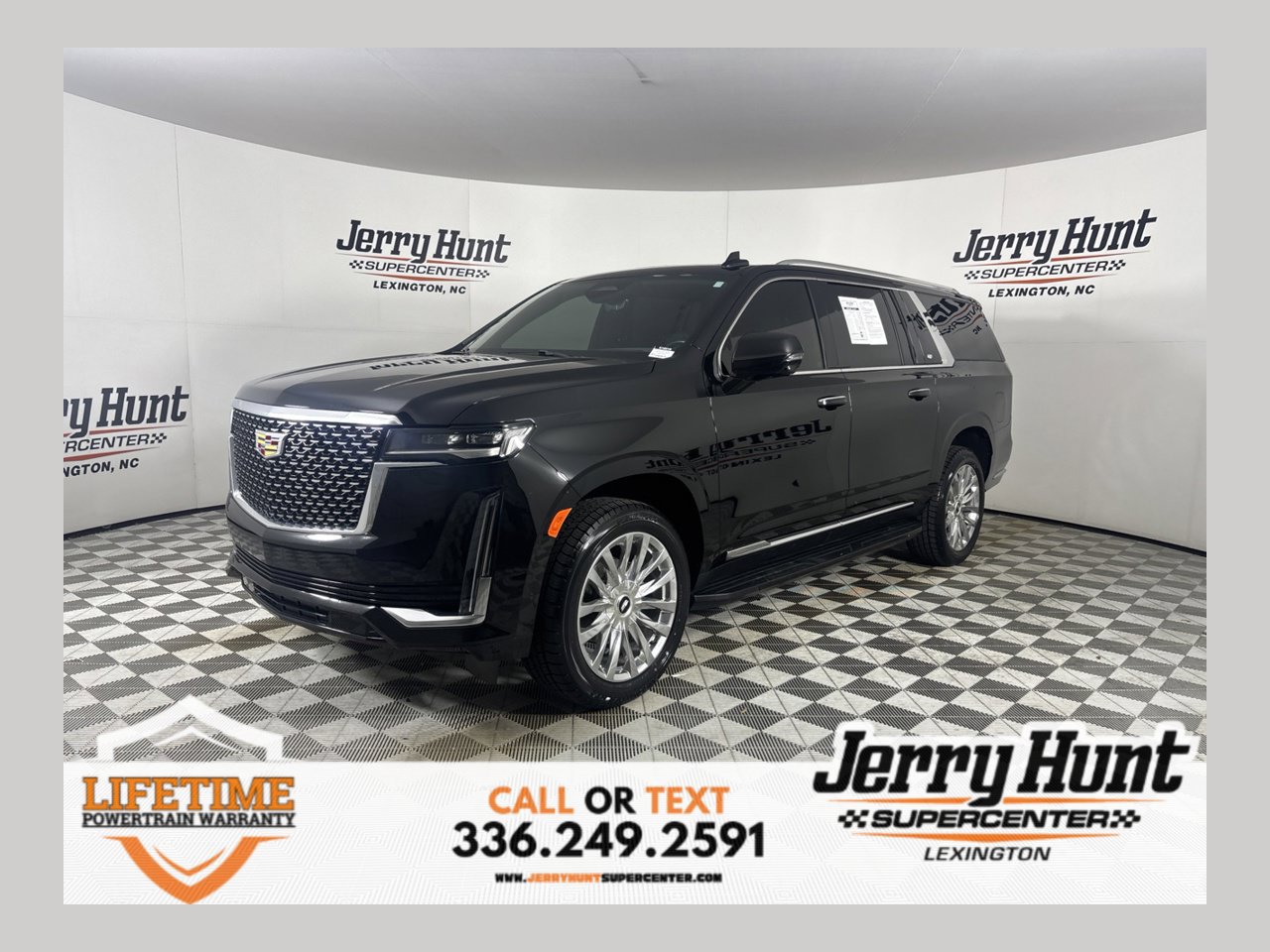 Used 2024 Cadillac Escalade ESV Premium Luxury AWD/4WD image 1