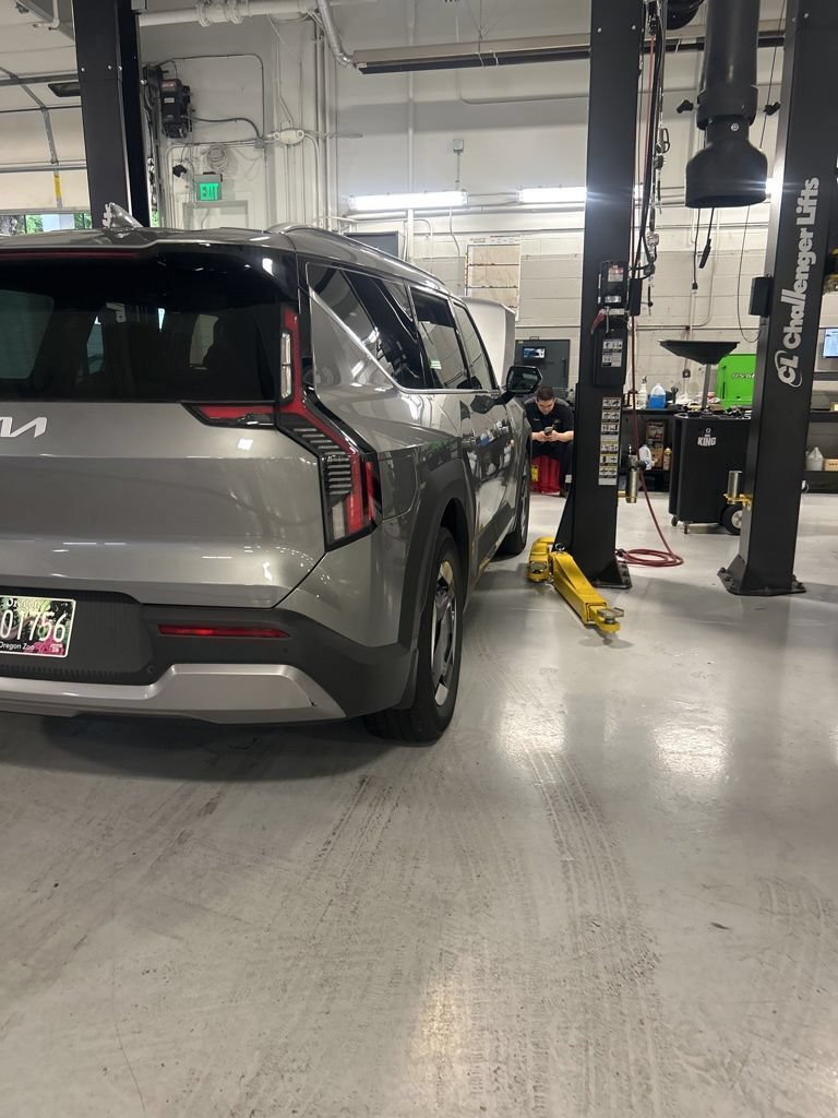 Certified 2024 Kia EV9 Wind AWD/4WD image 41